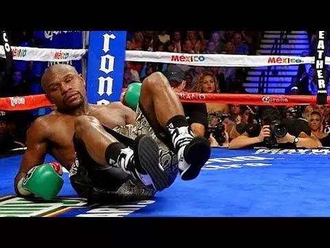 Floyd Mayweather mis KO par son partenaire d'entraînement Zab Judah - YouTube