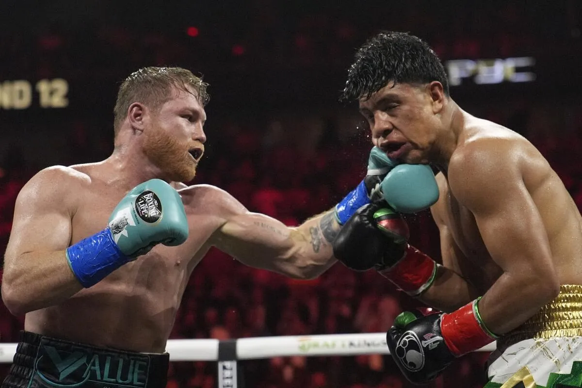 Canelo Alvarez defeats Jaime Munguia by unanimous decision - Los Angeles  Times