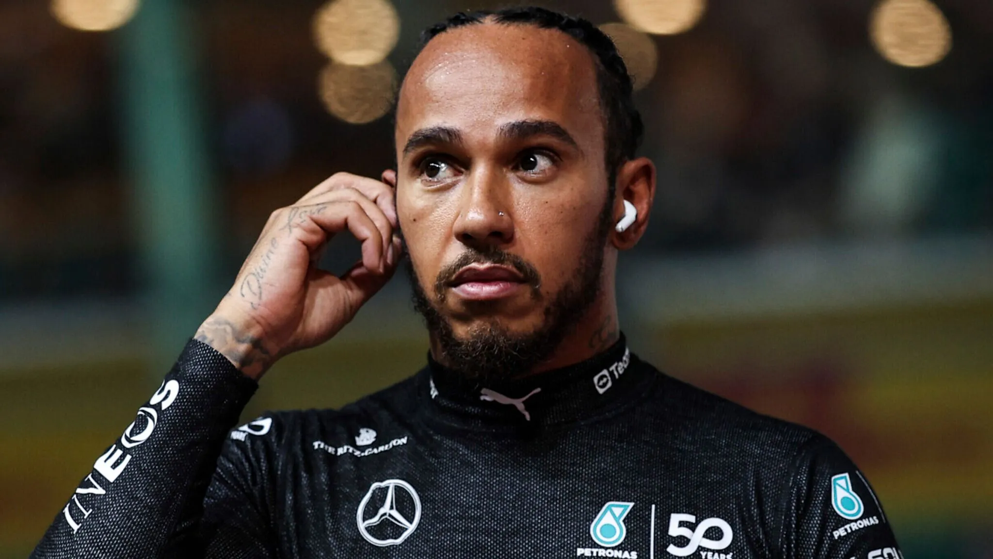 Lewis Hamilton: Mercedes driver insists 'things are cool' with his team  after Singapore GP strategy error | F1 News | Sky Sports