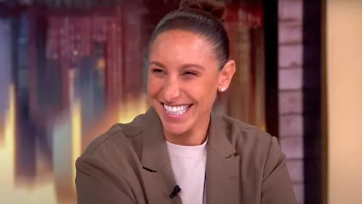 Diana Taurasi Pulls Off Perfect Burn on Whoopi Goldberg For Mispronouncing  Her Name