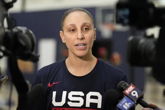 Diana Taurasi already looking ahead to 2024 Olympics in Paris, a record  sixth gold medal - Yahoo Sports