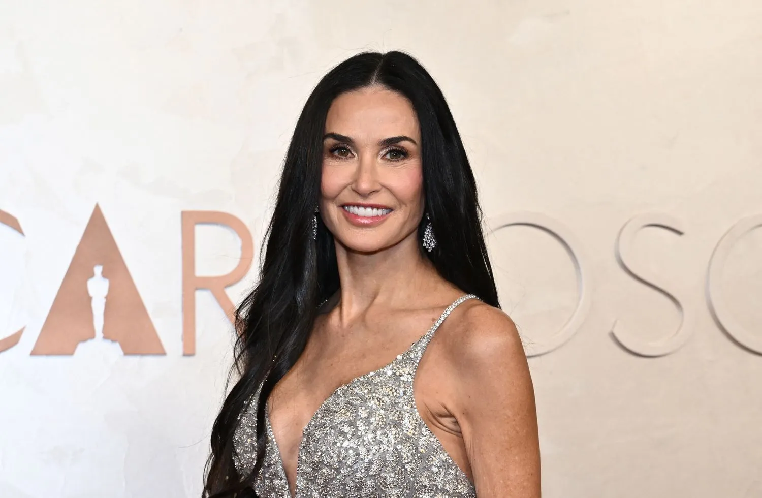 Demi Moore Wore a "Full Wattage" Disco Ball Oscars Dress