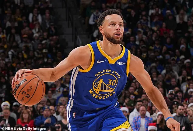 Mic'd-up Warriors star Steph Curry enjoys heartwarming festive moment with  camera operator before game against Nikola Jokic and the Nuggets | Daily  Mail Online