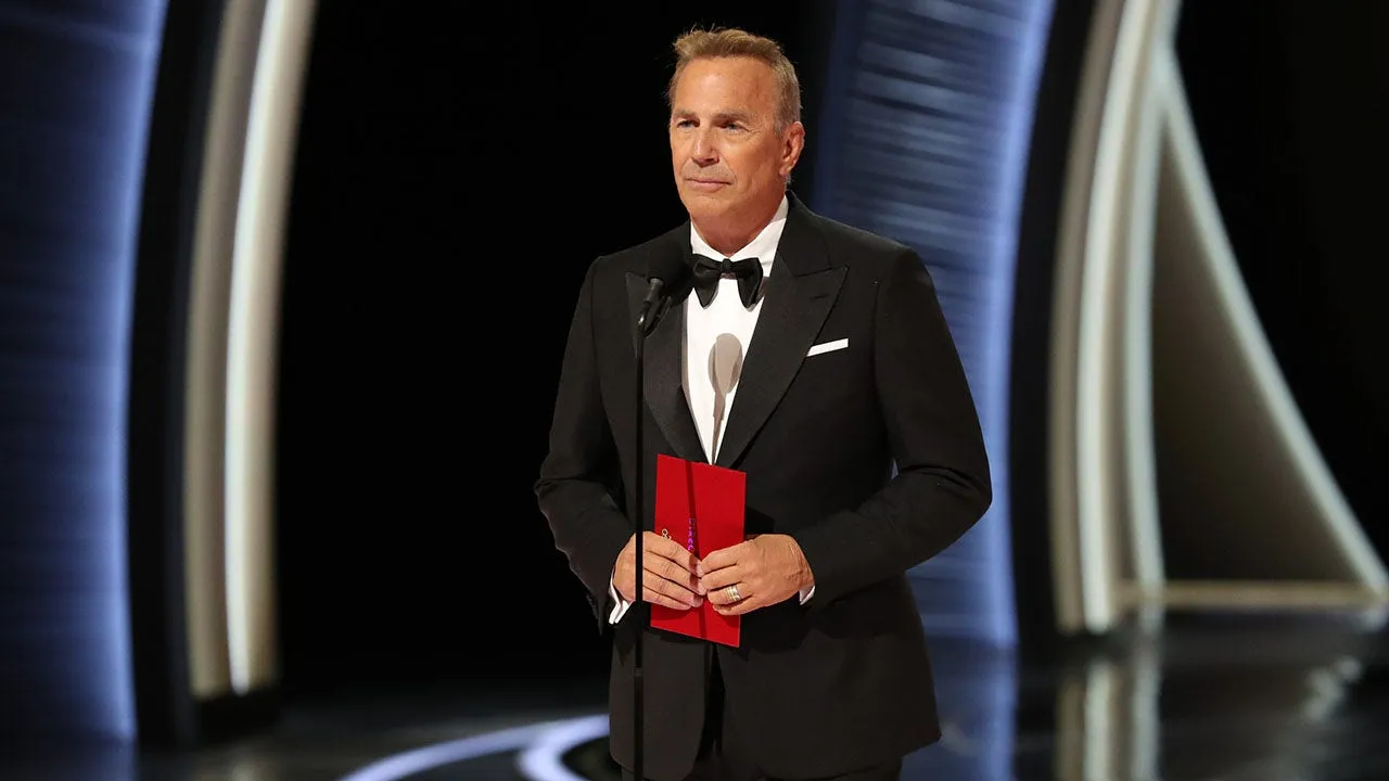 Yellowstone' star Kevin Costner shares an emotional speech during the 2022  Oscars | Fox News