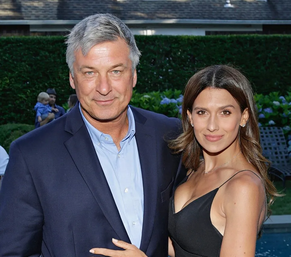 Quyền lực và tài sản 60 triệu USD của Alec Baldwin trước vụ bắn người