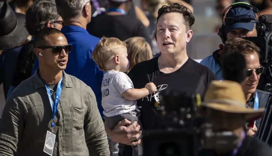 Elon Musk je opäť slobodný: Rozišiel sa so svojou priateľkou Grimes -  Fotografia č.7 | Nový Čas